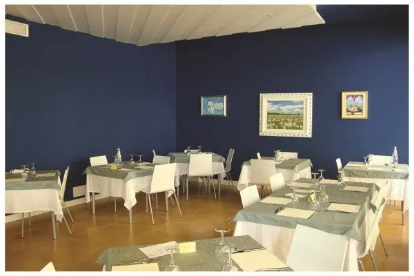 Club Hotel