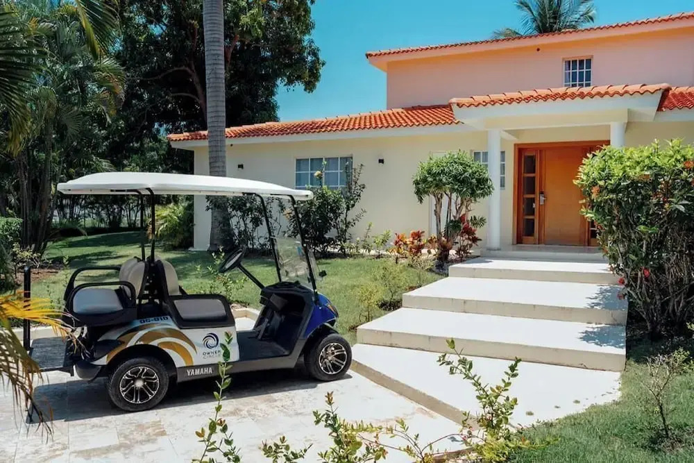 Crown Villas at Lifestyle — Villas Only | Mandatory All-Inclusive Paid at Resort