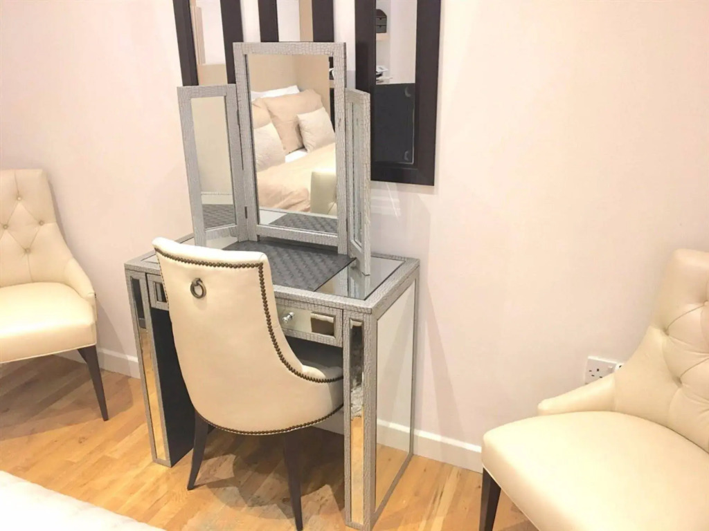 Westminster Studio Apartment