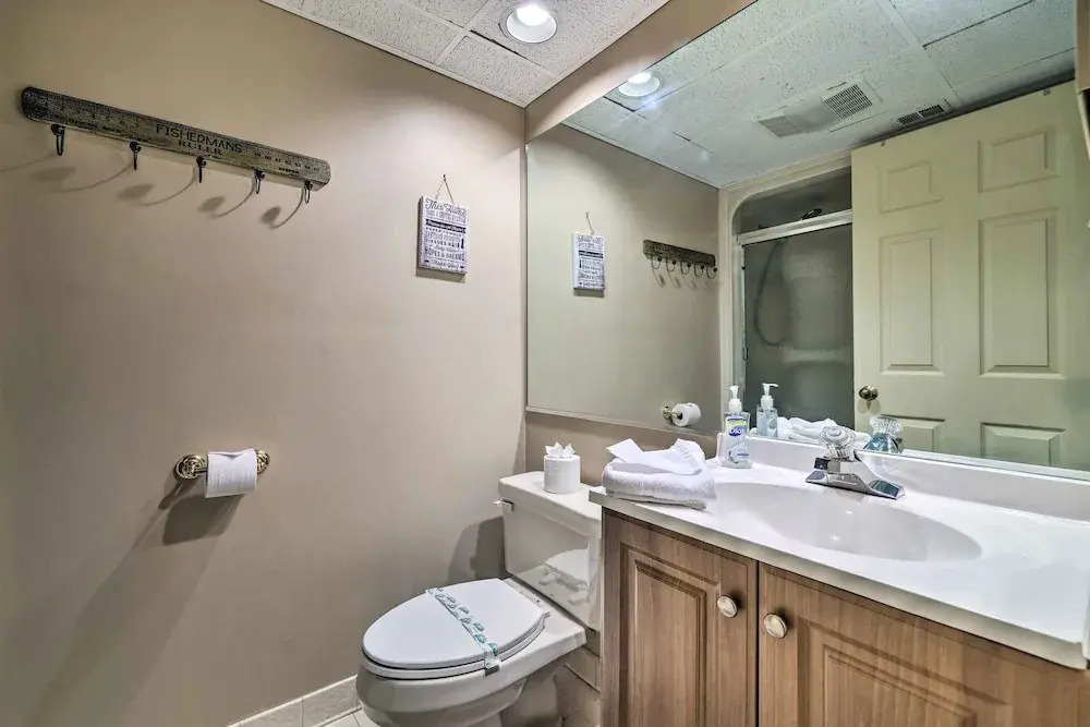 Steps to Shore: Scenic Big Boulder Lake Condo!