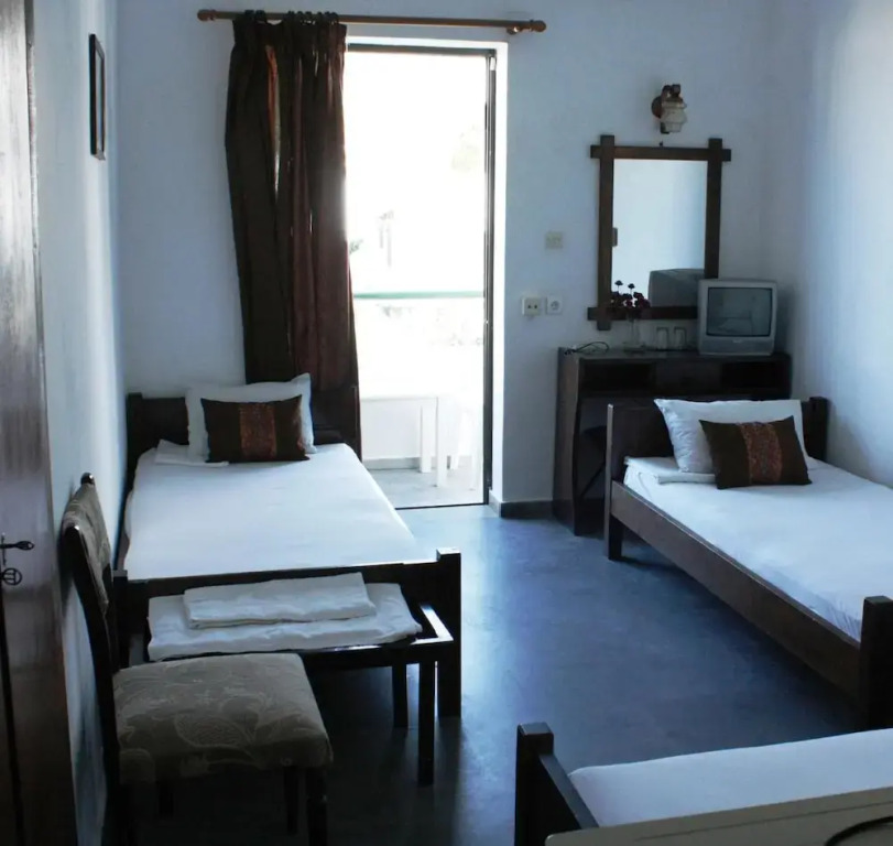 Elvira Hotel