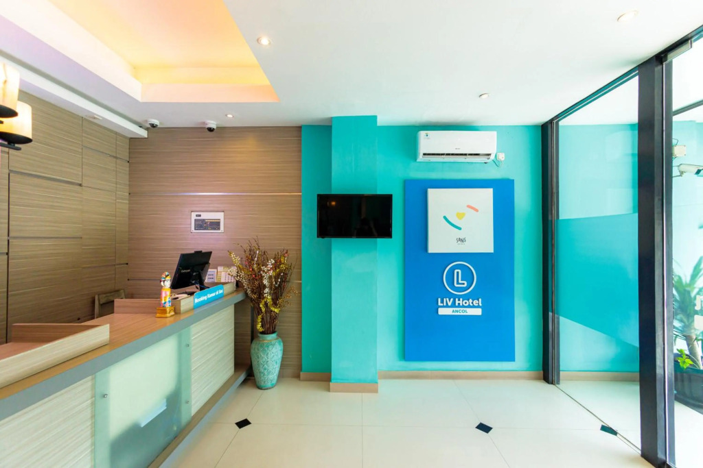 OYO 3735 Liv Hotel