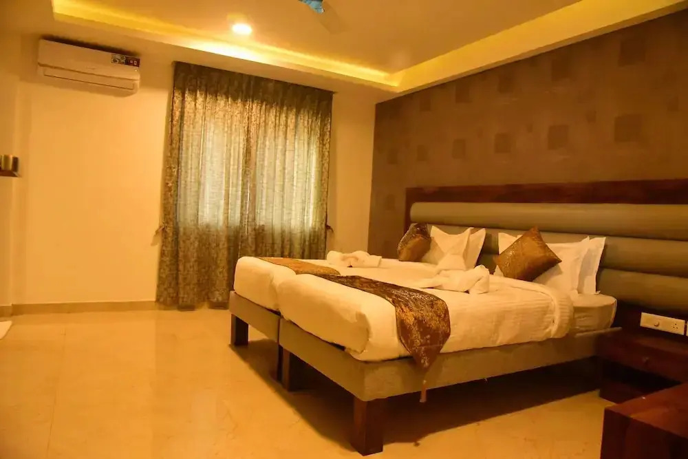 Hotel Golden Evana