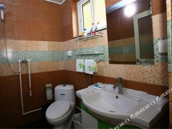 Laoshan Folk Culture Village Inn