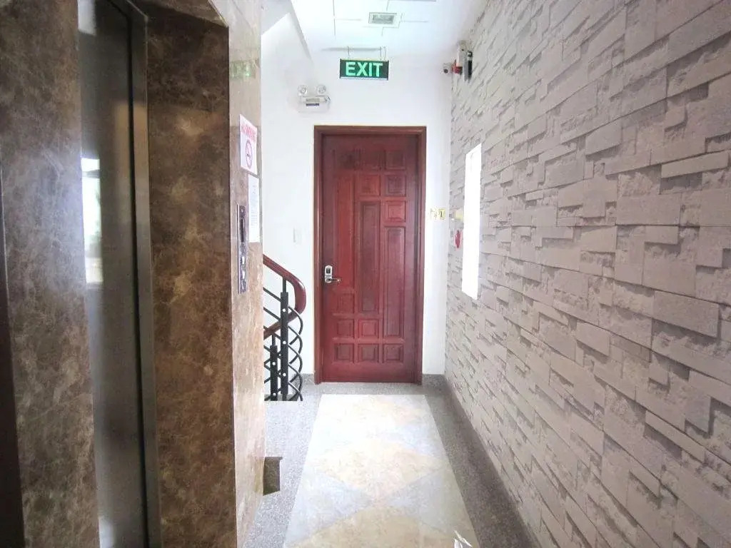 REDFLOWER HOTEL