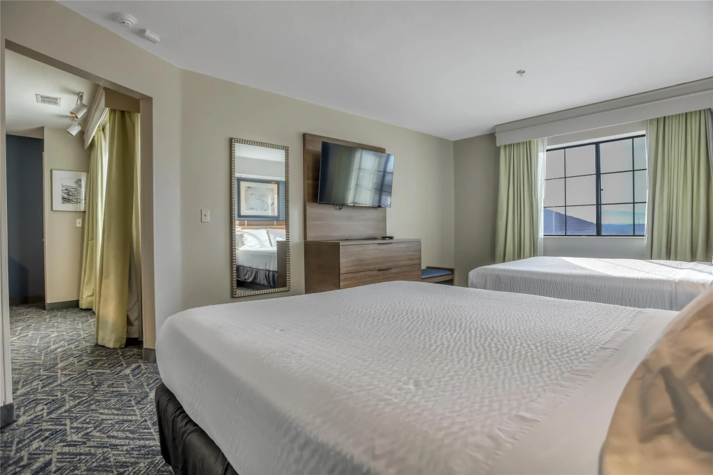 Best Western Hesperia-Victorville Suites