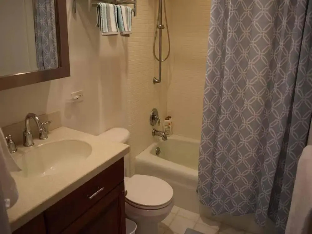 West Bay Cove 208