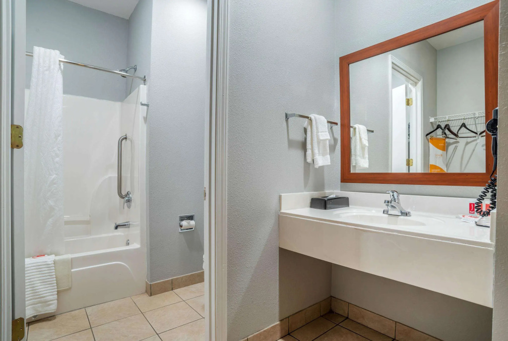 Quality Inn & Suites Demopolis
