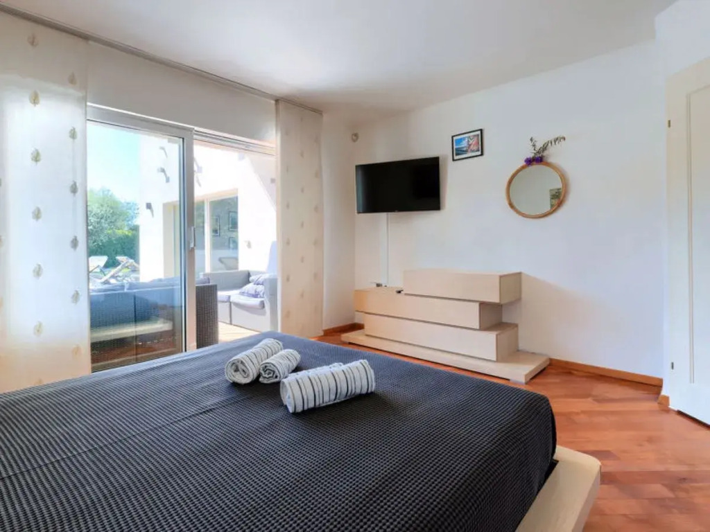 Holiday Home Lana by Interhome