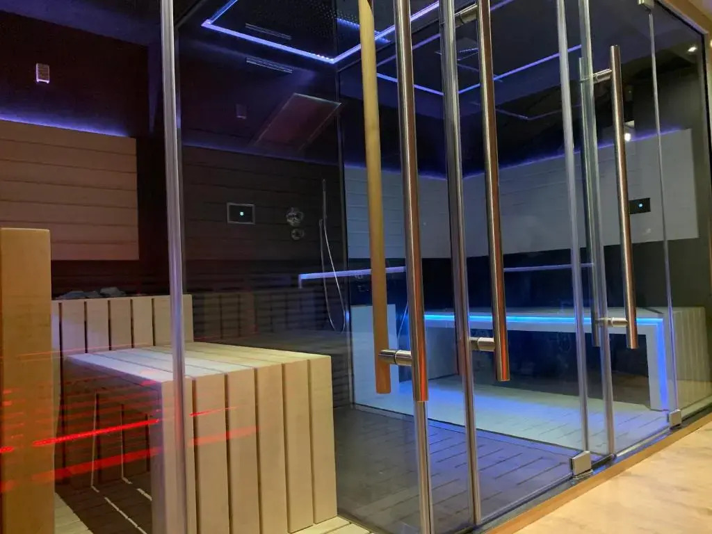 M14 Hotel & Spa