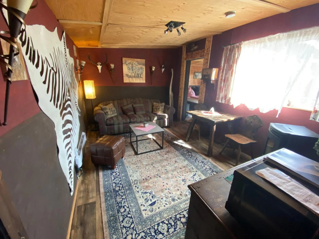 The Rustic Cabin