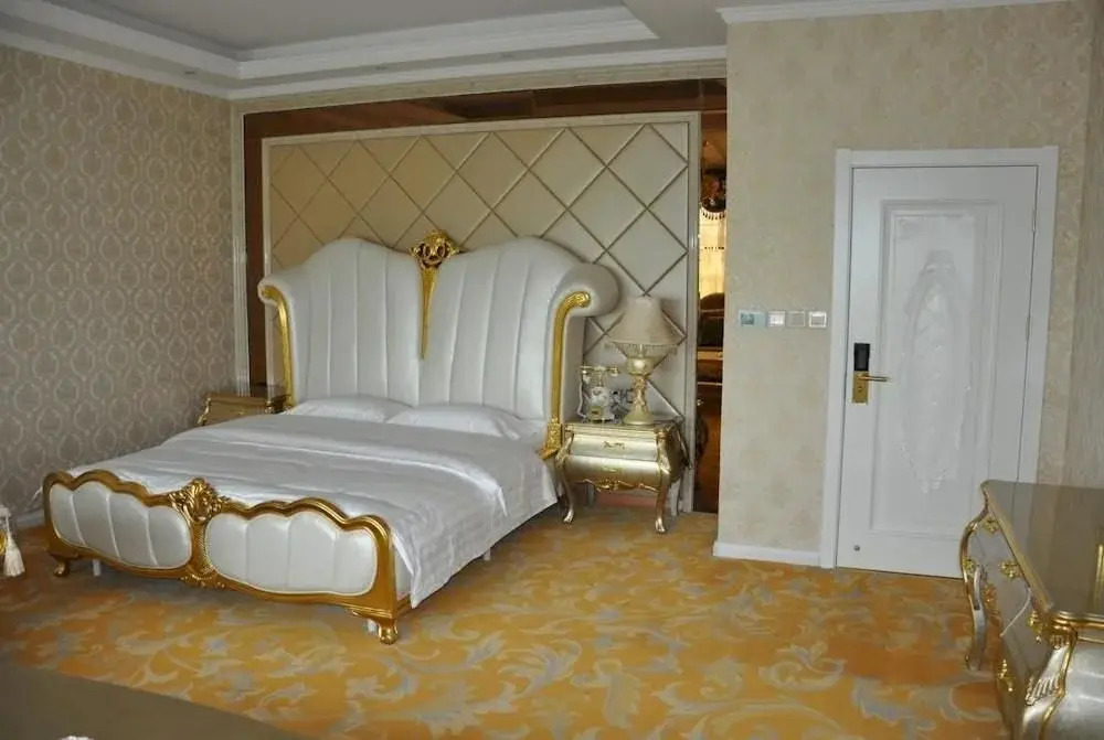Lingshi Villas
