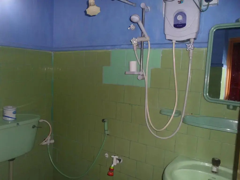 Thisal Guest House