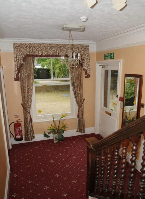Wimblehurst Hotel