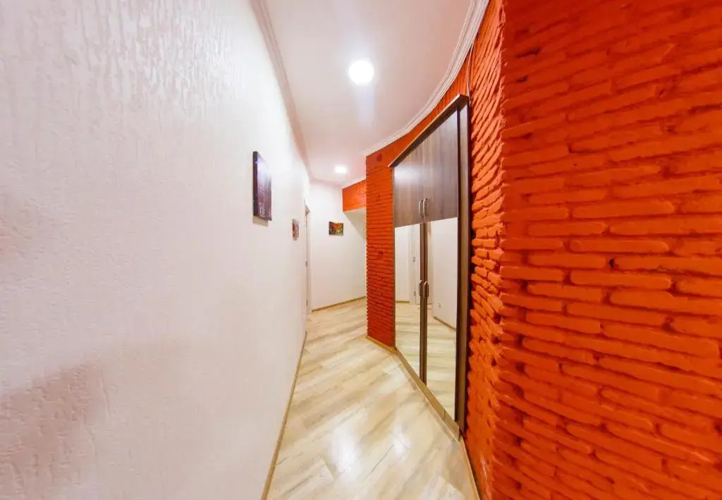 3 Rooms Hotel