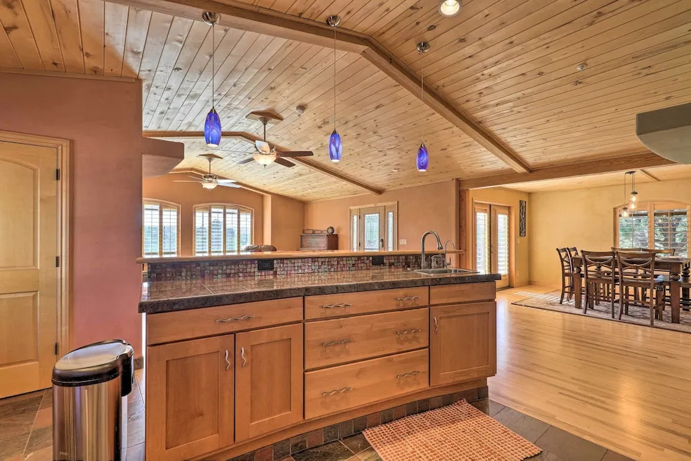 5 Mi to Butte Creek Trail: Prescott Home w/ Deck!