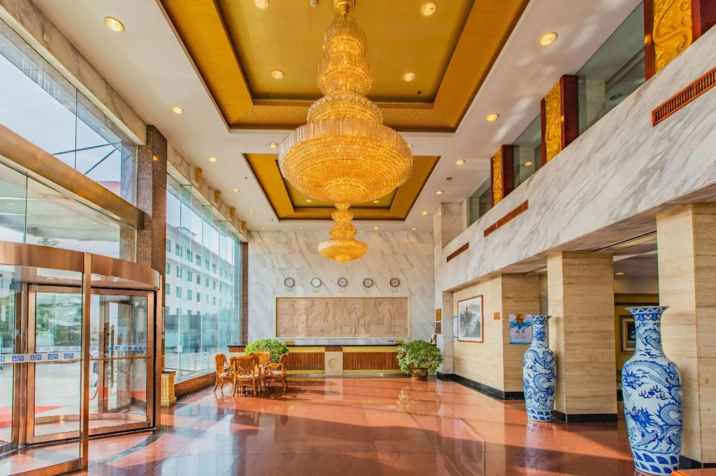 Yuncheng Hotel