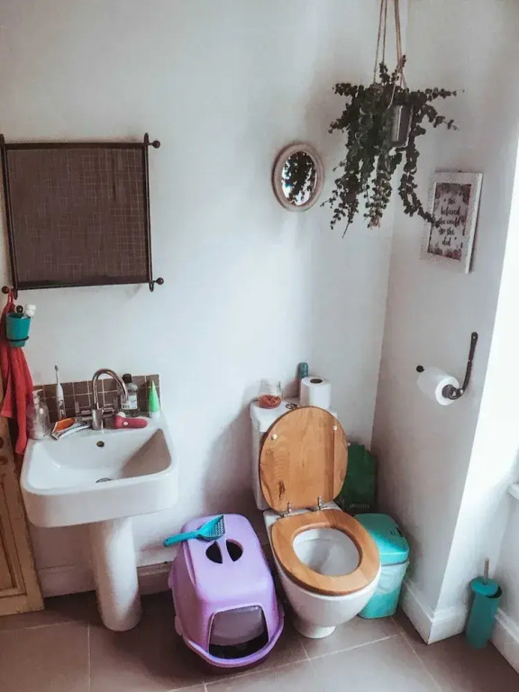 2 Bedroom Flat w Office in Tooting Broadway