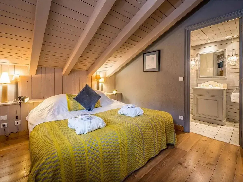 Chalet in Meribel Village Near Ski Lifts