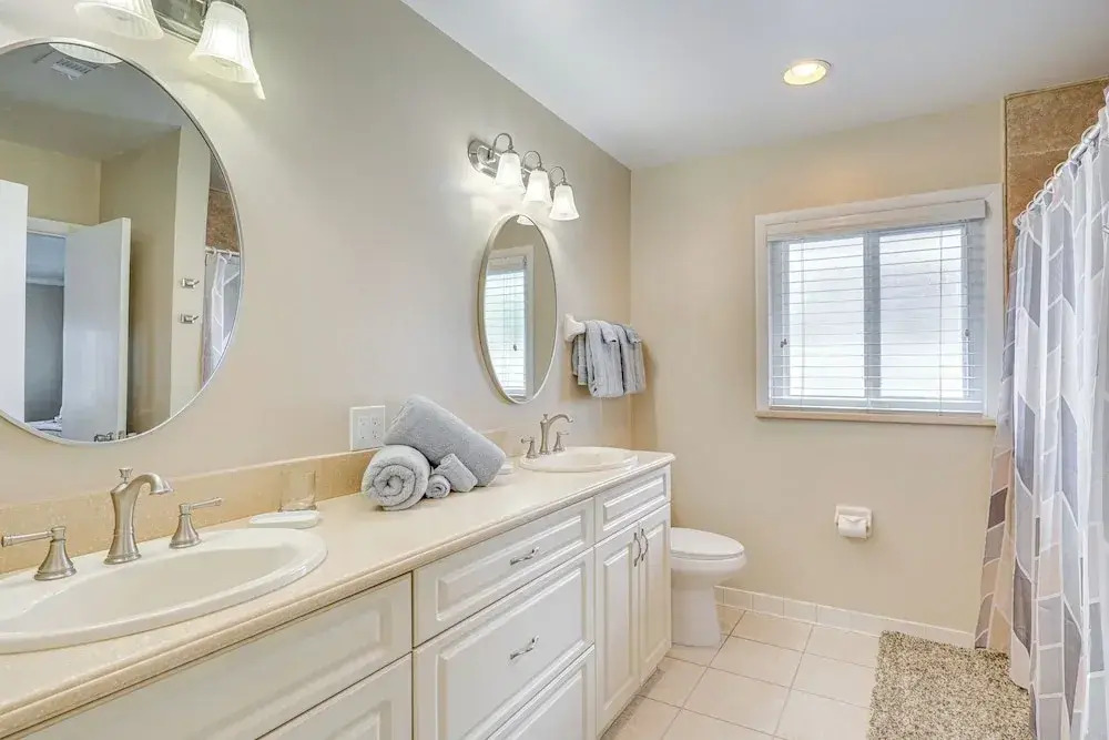 6 Mi to Legoland: Retreat w/ Pool & Fenced Yard