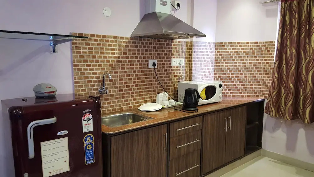 Maple Suites Serviced Apartments