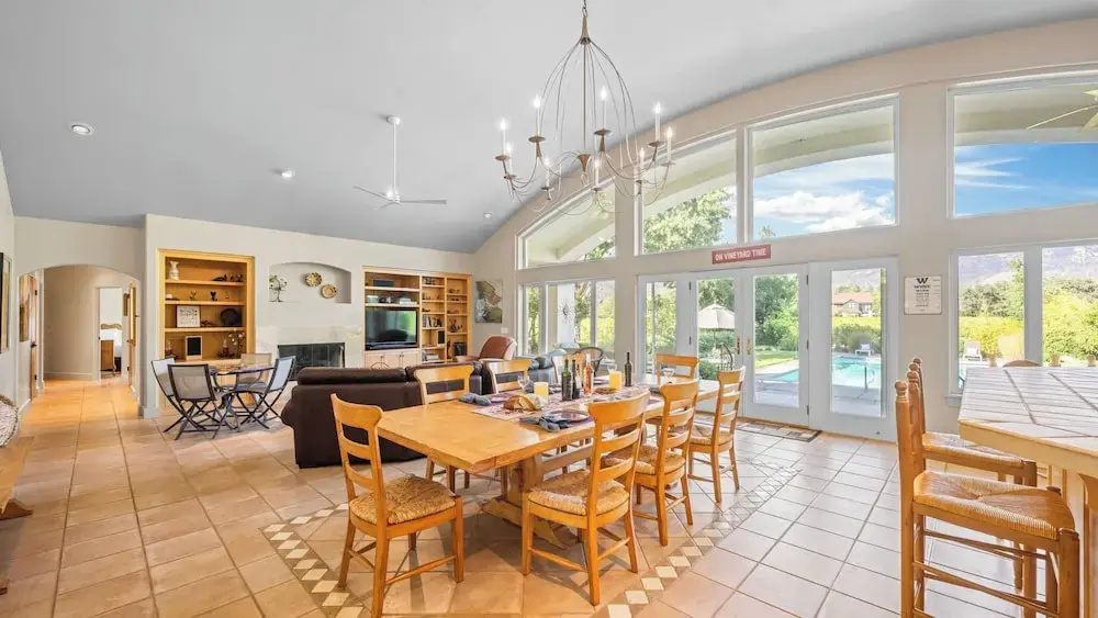 Vineyard Estate w/ Pool, Spa & Bocce Ball + Mins to Wineries & Park Lawndale Manor by Avantstay
