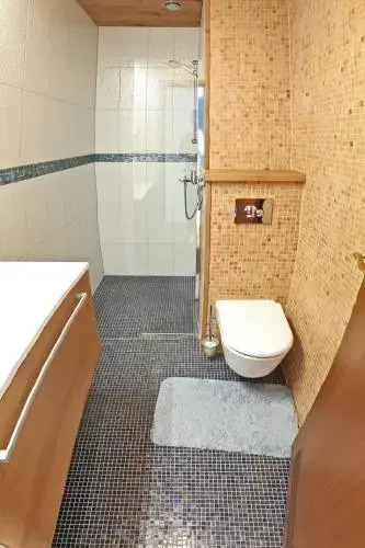 "Winter" Apartment