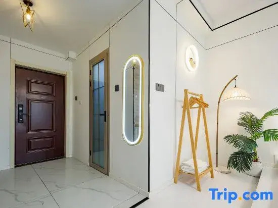 Tangtang apartment (Suning Plaza store, Chuzhou)