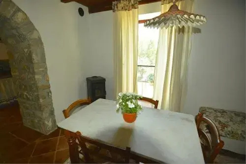 Apartments Cvita - Garden Hideaway