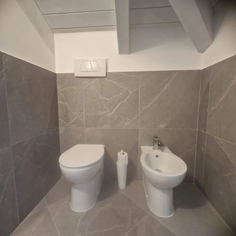 Modern Flat 1 Near the Swiss Border in Viggiù