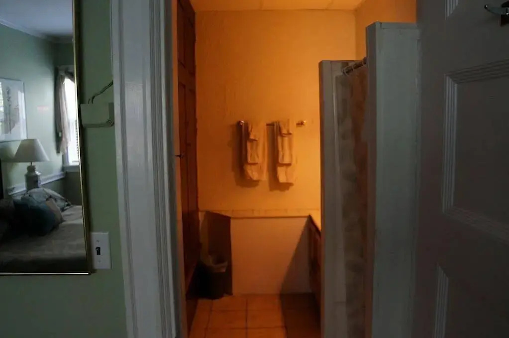 463 Beacon Street Guest House