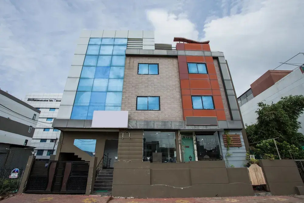 OYO 7421 Hotel Relex