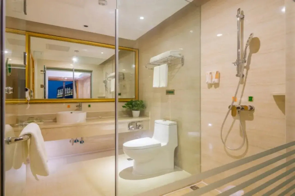Vienna 3 Best Hotel (Chongqing Wansheng Hongen Fortune Plaza)