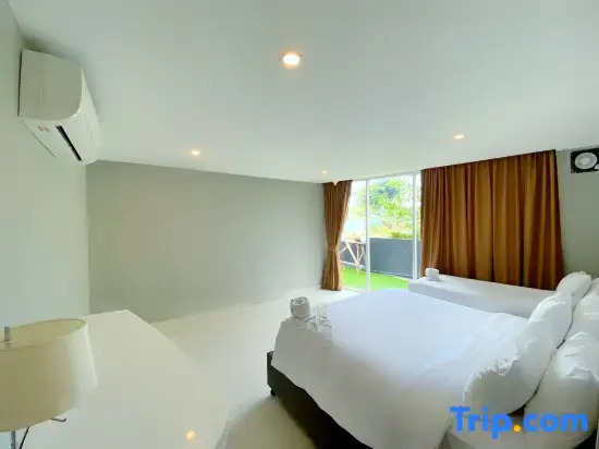12-Bedroom Grand Sea View Villa