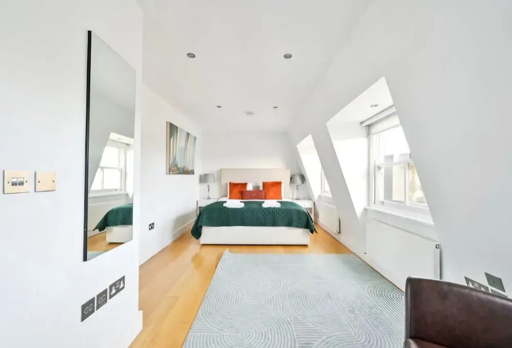 Luxury 3-bed Kensington Apartment - Sleeps 6
