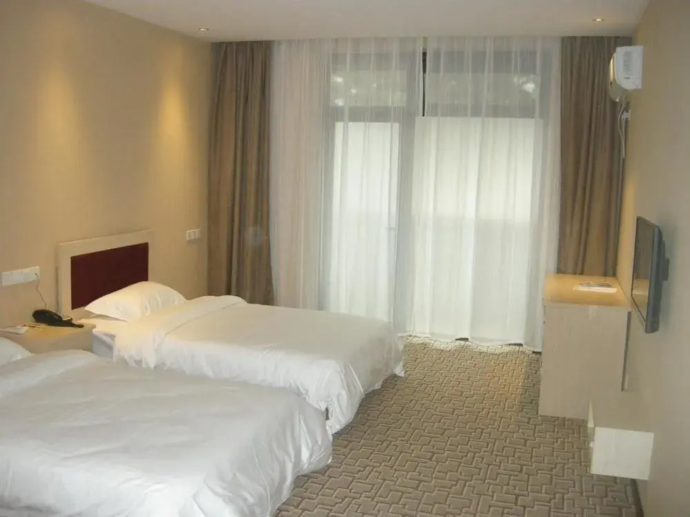 Meet Nanjing, Love Hot Spring Hotel