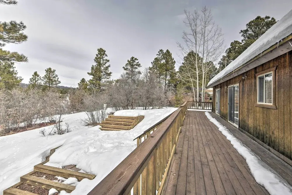 Rocky Mountain Home w/ Deck - Near Fishing & Dtwn!
