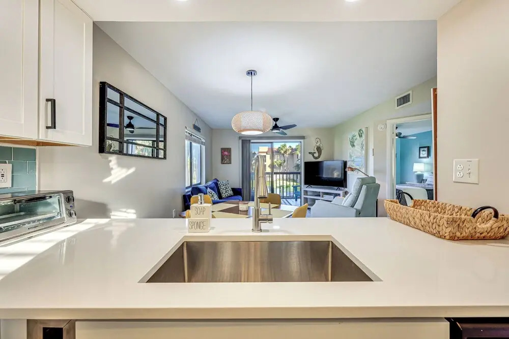 Walk to Beach & Bites! St Augustine Resort Condo