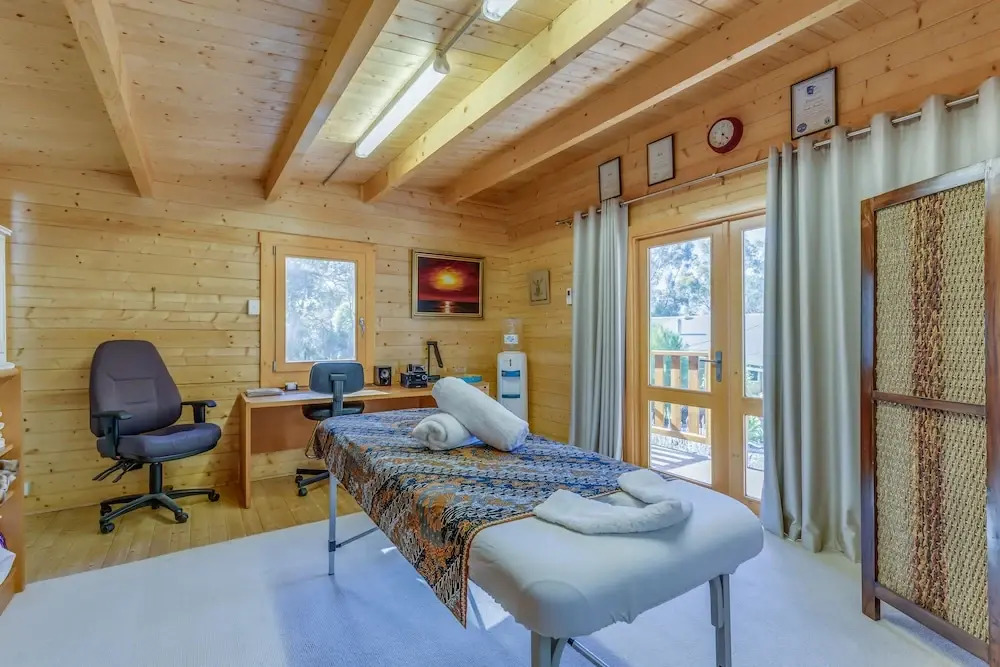 Devonleigh Bed & Breakfast