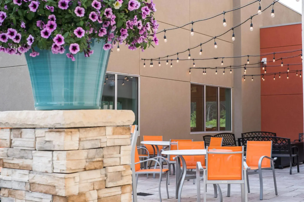Holiday Inn Express & Suites Kingston-Ulster by IHG