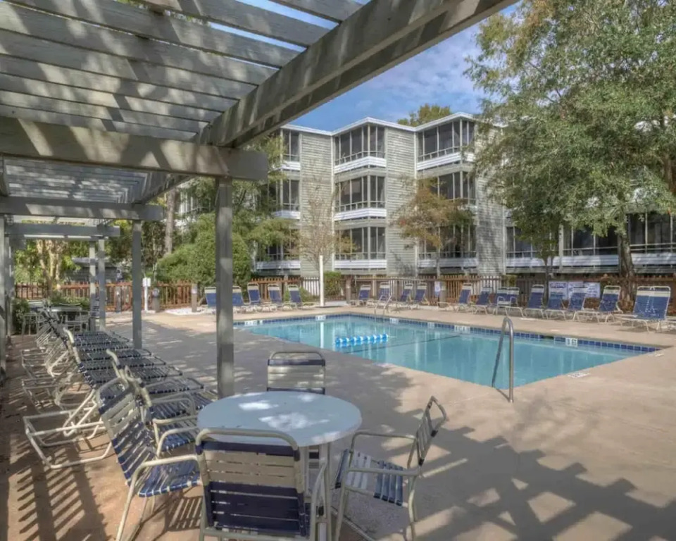 Ocean Creek South Tower #QQ1 Ocean View (P) by RedAwning