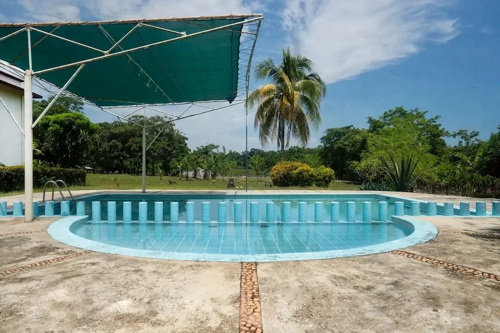 Hotel Los Leones