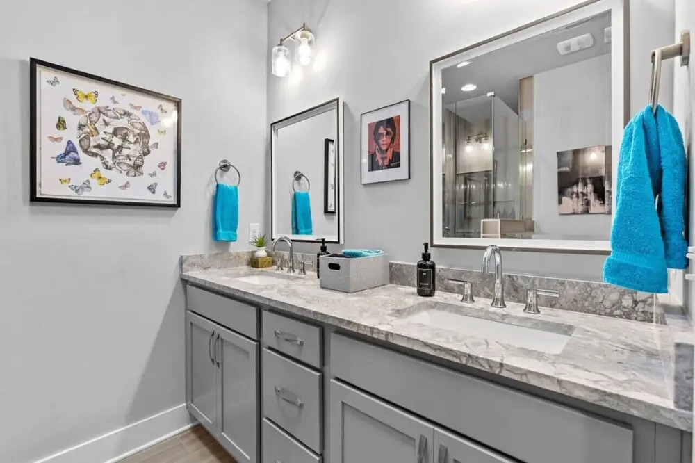 City Heights - Broadway Designer Condo