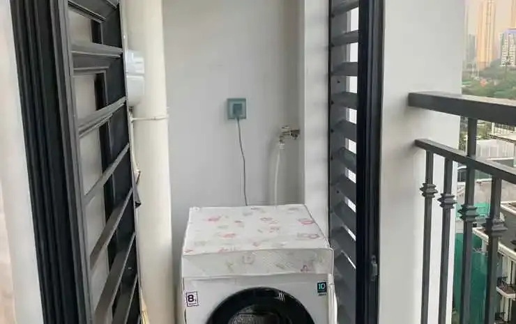 Flower's House