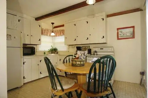 Harbor Village Cottages