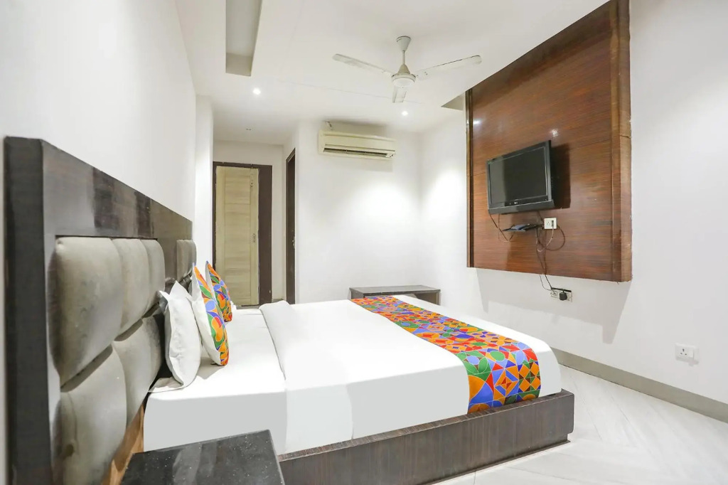 Capital O 464 Hotel Lotus Palace