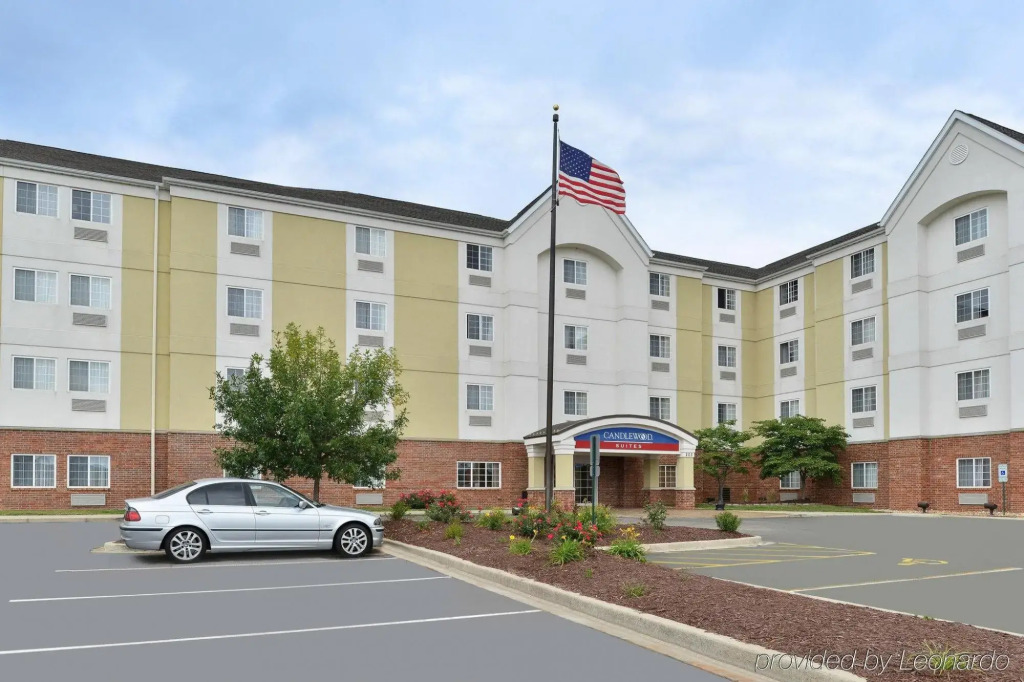 Candlewood Suites Bloomington-Normal