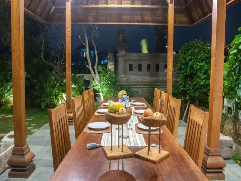 Dewarka Villa