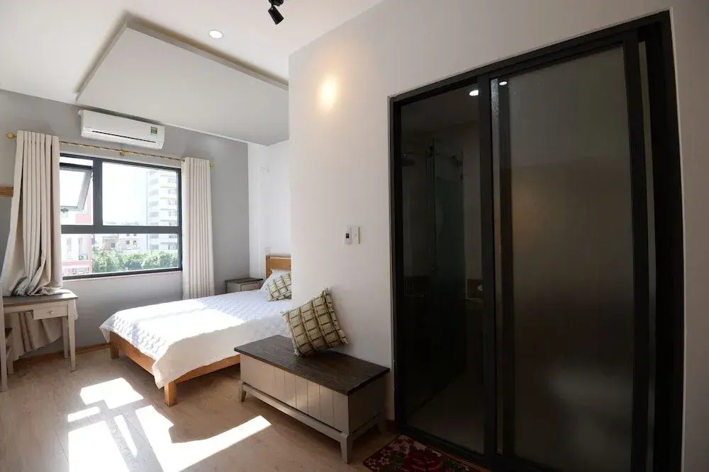 Bobo House