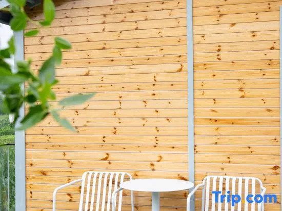 Under Shiziling · Liubai Homestay